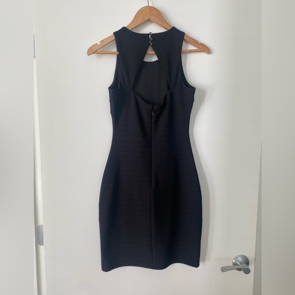 Guess classic black dress! - Picture 2 of 4